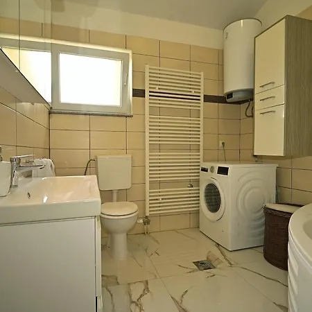 Bravic * Kraj (Split)